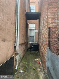 1833 W Lexington St photo'