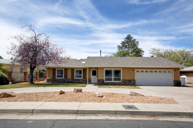 property at 4631 Sherwood St NE
