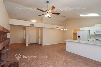 6335 E Brown Rd in Mesa, AZ - Foto de edificio - Building Photo