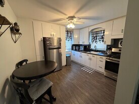 8638 260th St, Unit #2 in Floral Park, NY - Building Photo