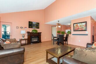 50 S Common St, Unit 507 in Lynn, MA - Foto de edificio - Building Photo