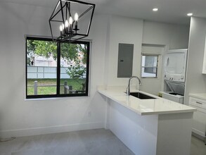 4471 SW 1st St in Coral Gables, FL - Building Photo - Building Photo