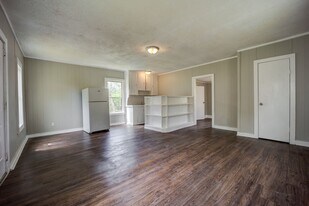 1705 S Q St in Fort Smith, AR - Building Photo