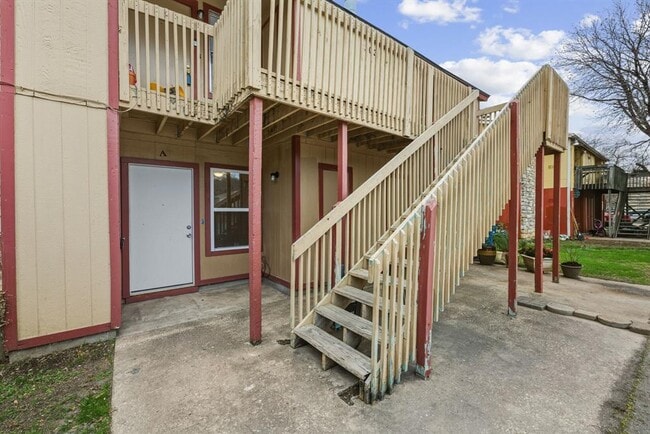 property at 2303 Rachael Ct