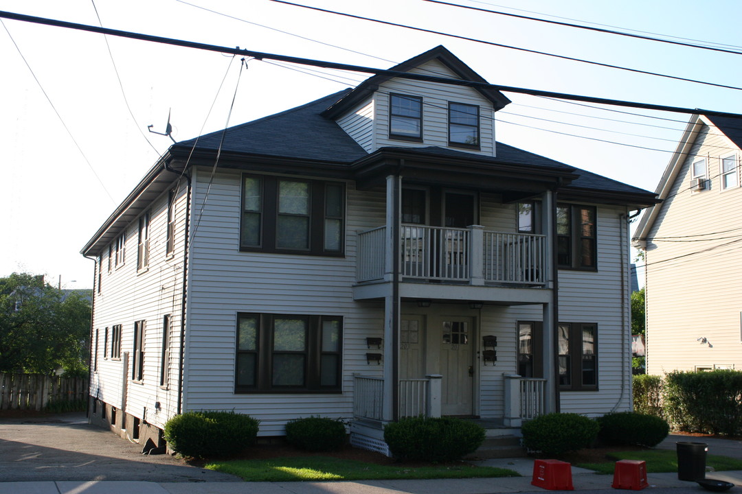 201-203 Sycamore St in Watertown, MA - Foto de edificio