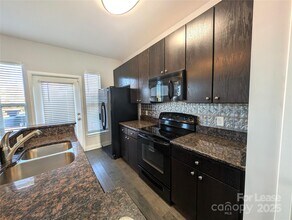 841 Seigle Point Dr in Charlotte, NC - Building Photo - Building Photo