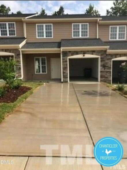 136 Sunnyview Ln in Clayton, NC - Foto de edificio - Building Photo