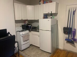 1670 York Avenue in New York, NY - Foto de edificio - Building Photo