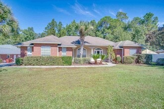 3569 S Hampton Way in Milton, FL - Foto de edificio - Building Photo