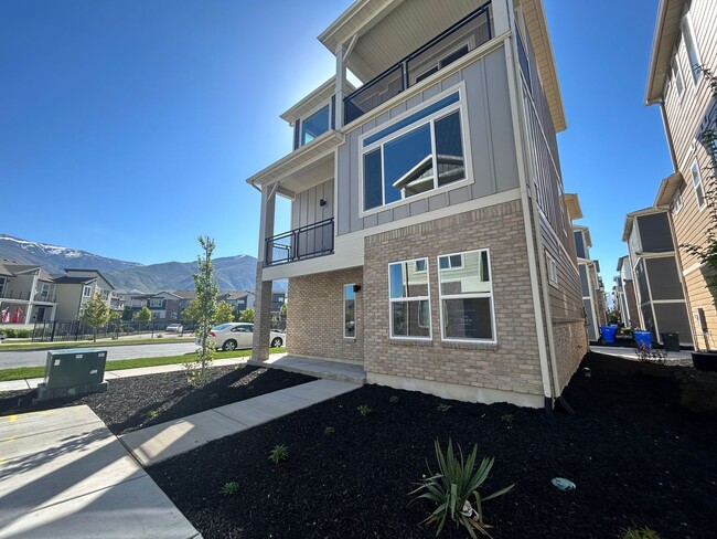 11 Rio Grand Ave