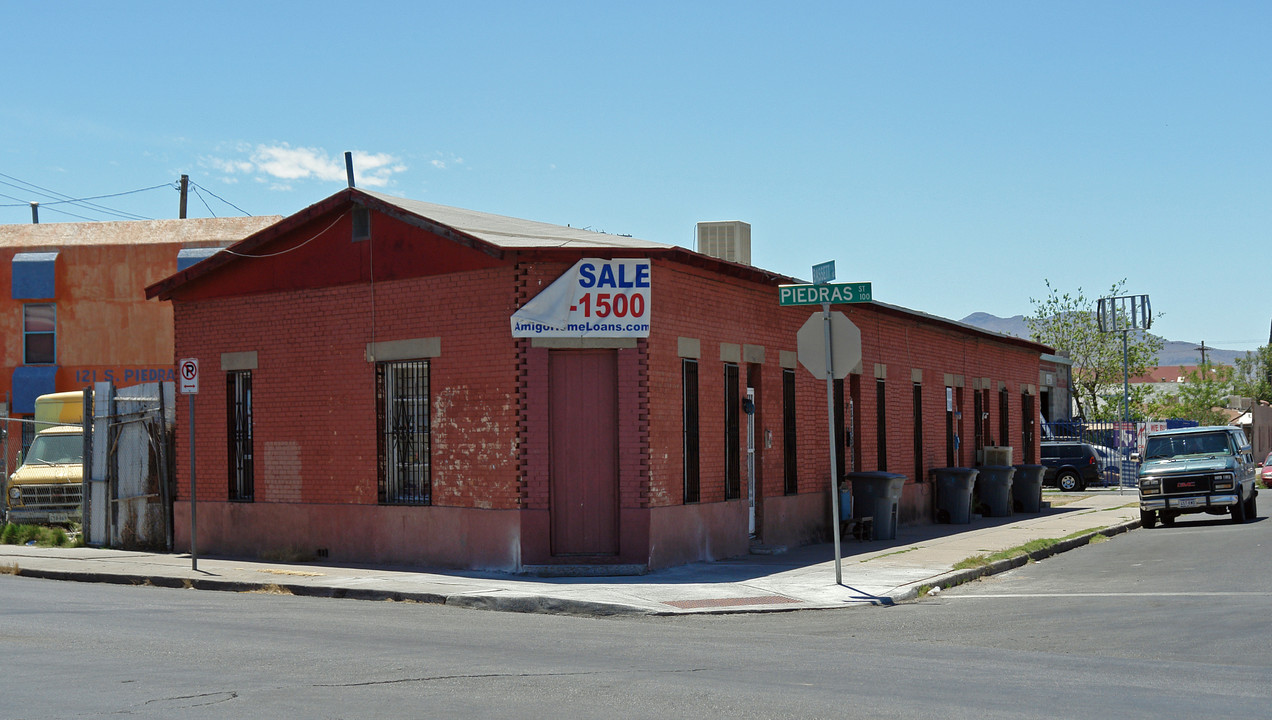 2402-2410 Bassett Ave in El Paso, TX - Building Photo