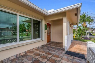 1280 NW 49th St in Pompano Beach, FL - Building Photo - Building Photo