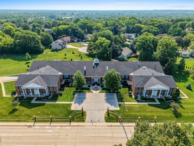Old Orchard Luxury Apartment Homes