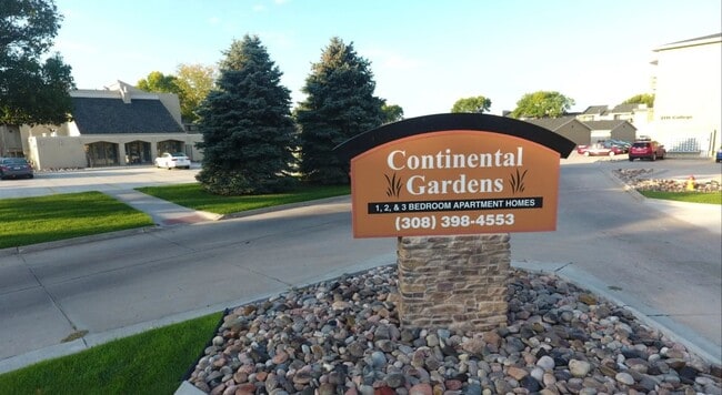 3111 College St in Grand Island, NE - Foto de edificio - Building Photo