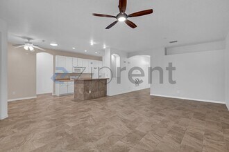 8539 Alexandra Arbor Ln in Tampa, FL - Building Photo - Building Photo