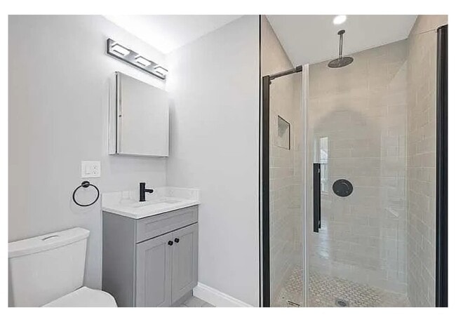 23 Beale St, Unit 3 in Boston, MA - Foto de edificio - Building Photo