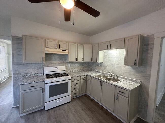 property at 3282-3284-3284 N 30th St