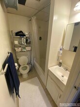 232 Cambridge St, Unit 11 in Boston, MA - Foto de edificio - Building Photo