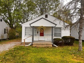 1824 N Riley Ave in Indianapolis, IN - Building Photo