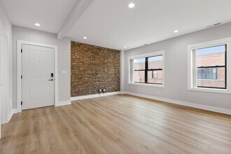 1548 W Juneway Terrace in Chicago, IL - Building Photo - Building Photo