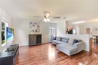 513 Freeland Path in Round Rock, TX - Building Photo - Building Photo
