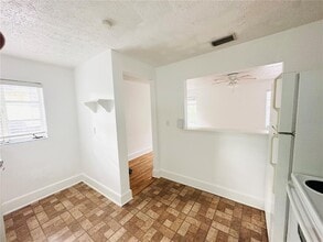 1016 Atkins Pl in Orlando, FL - Building Photo - Building Photo