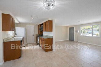 5171 Greenwood St in New Port Richey, FL - Building Photo - Building Photo