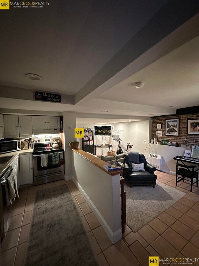 661 Tremont St, Unit terrace in Boston, MA - Building Photo - Building Photo