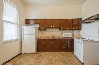 4119 W Montrose Ave in Chicago, IL - Building Photo - Building Photo