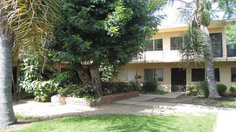 Regency Apartments in Huntington Park, CA - Foto de edificio - Building Photo