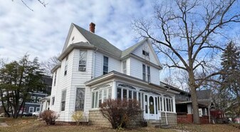 401 N Salisbury in West Lafayette, IN - Building Photo