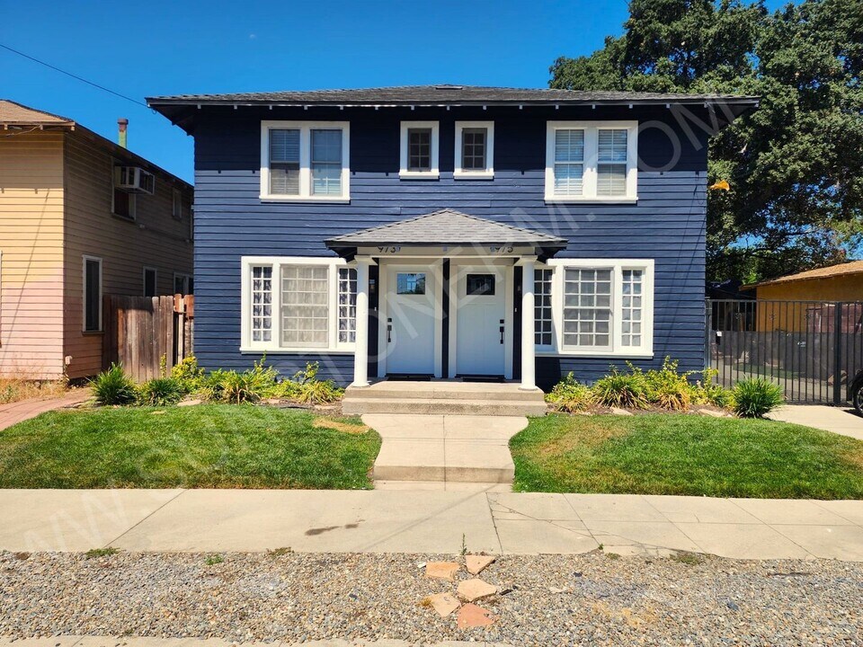 975 N Eleanor St in Pomona, CA - Building Photo