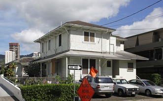 1226 Kinau St Apartments