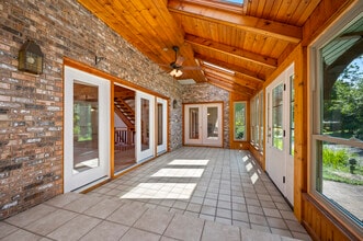 26 Canter Ct in Horse Shoe, NC - Building Photo - Building Photo