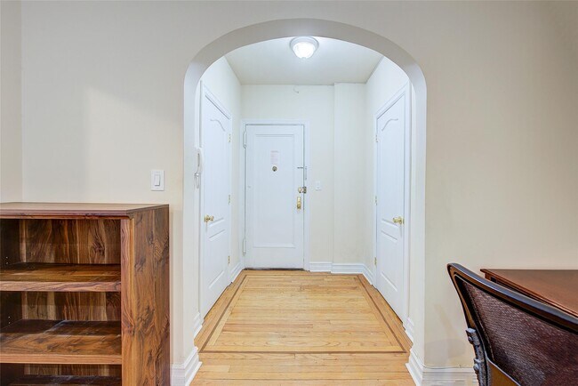 108-25 72nd Ave in Queens, NY - Building Photo - Building Photo