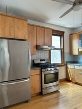 2113 N Springfield Ave, Unit 2 in Chicago, IL - Building Photo - Building Photo