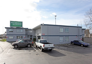 Lake Village Apartments in Federal Way, WA - Building Photo - Building Photo