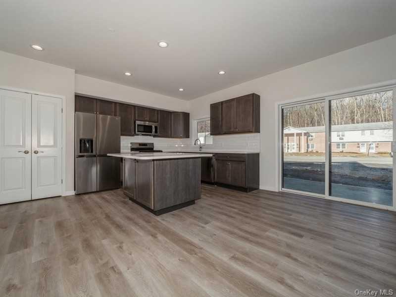 4 S Hls Wy-Unit -8 in Wappingers Falls, NY - Building Photo
