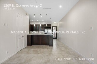 1209 E Olympia Ave, Unit 2 in McAllen, TX - Building Photo - Building Photo