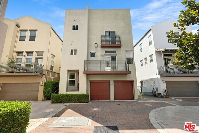 property at 6531 S Seabluff Dr