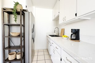 5419 Harold Way in Los Angeles, CA - Building Photo