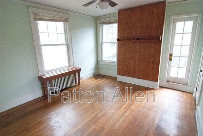 130 Edwin Pl in Asheville, NC - Building Photo - Building Photo