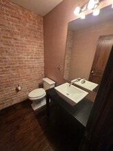 320 N Seminary Ave, Unit 320 in Woodstock, IL - Building Photo - Building Photo