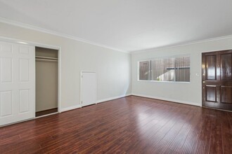 1331 Berkeley St, Unit 2 in Santa Monica, CA - Building Photo - Building Photo