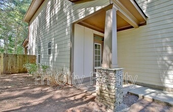 111 Covington Terrace in Newnan, GA - Building Photo - Building Photo