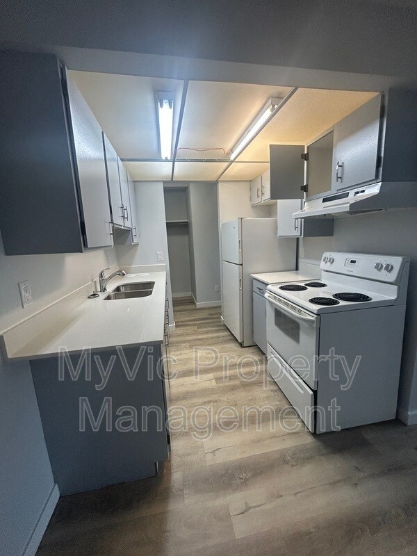 10152-10158 158 St NW in Edmonton, AB - Building Photo - Building Photo