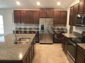 9747 Sage Creek Dr in Riverview, FL - Building Photo - Building Photo