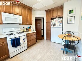 49 Oak Square Ave in Boston, MA - Building Photo