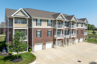 Flats at 146 in Noblesville, IN - Foto de edificio - Building Photo