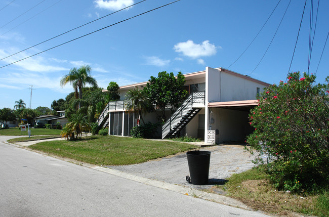 Franklin Street Apartments in Clearwater, FL - Foto de edificio - Building Photo